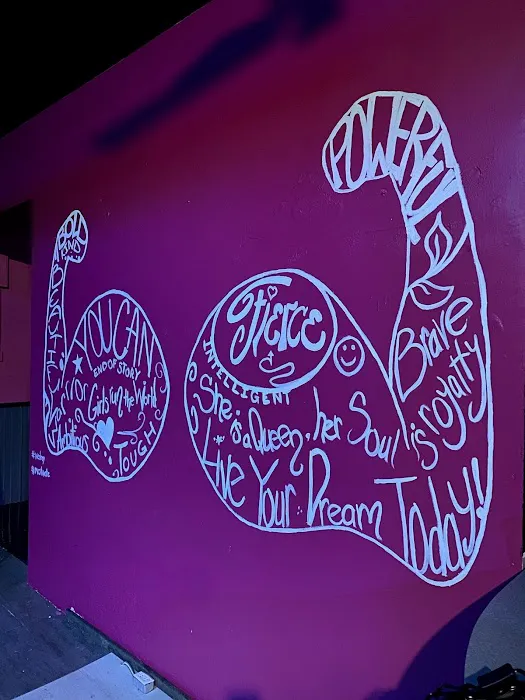 MOTIVATE. Women's Fitness Picture 4