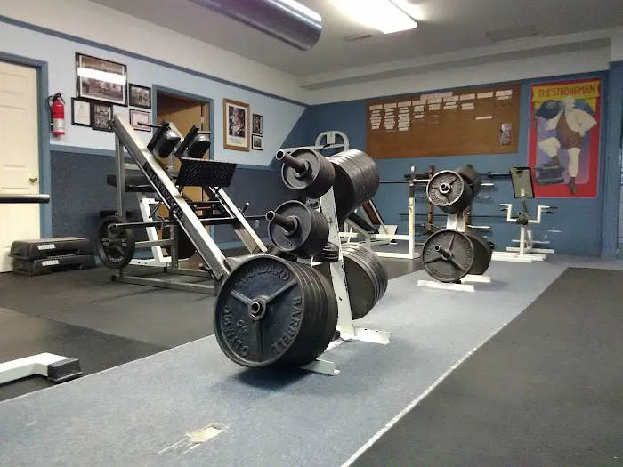 7th Street Health and Fitness and Tanning Salon Picture 6