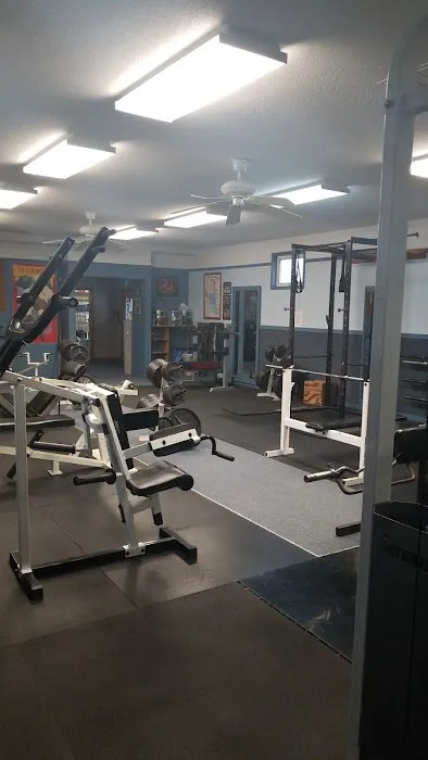 7th Street Health and Fitness and Tanning Salon Picture 5