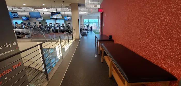 Onelife Fitness - North Frederick Picture 4