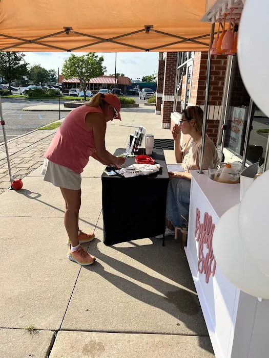 HOTWORX - Oxford, MI - Lake Orion Picture 3