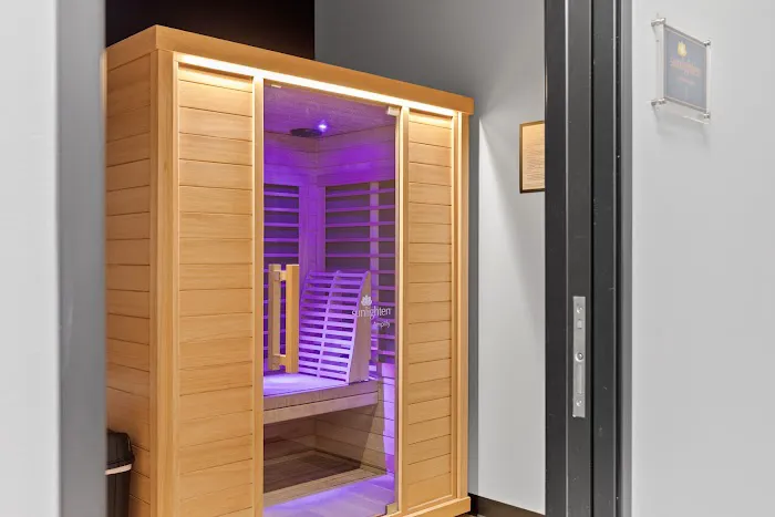 Iron 24 Fitness + Recovery Picture 9