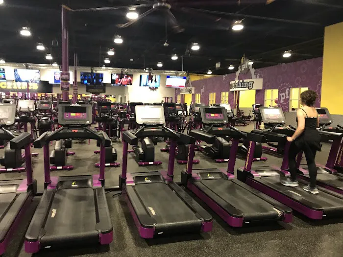 Planet Fitness Picture 2