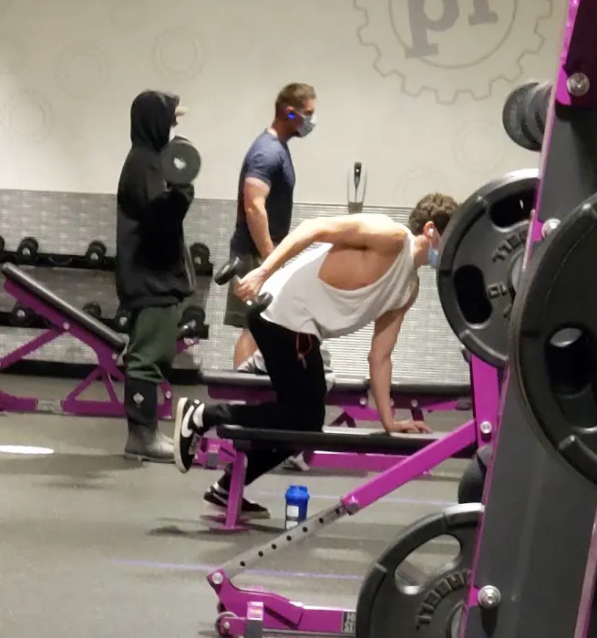Planet Fitness Picture 9