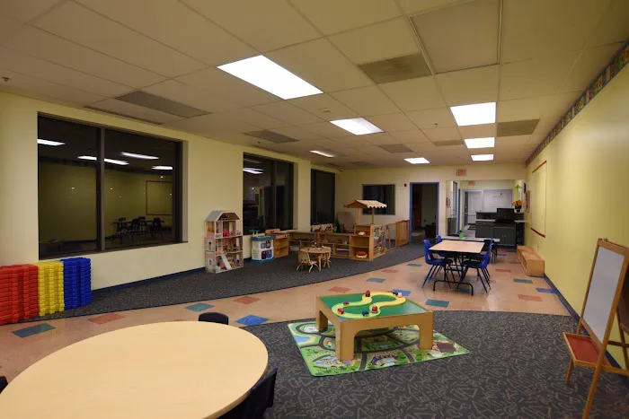 Onelife Fitness - Germantown Picture 4
