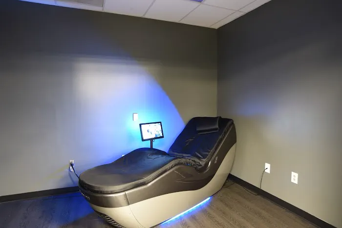 Onelife Fitness - Germantown Picture 3