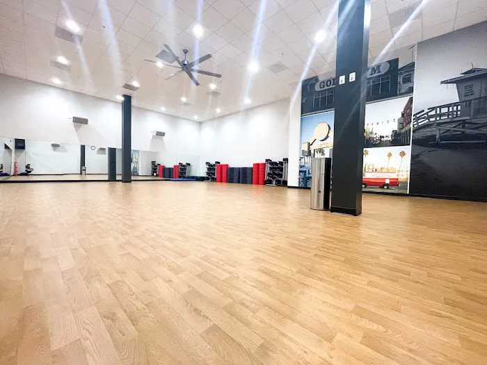 Gold's Gym - Germantown Picture 1