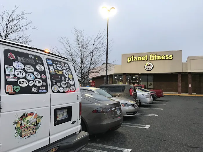 Planet Fitness Picture 4