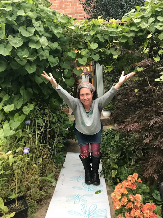 Claybrook Yoga and Pots Picture 4