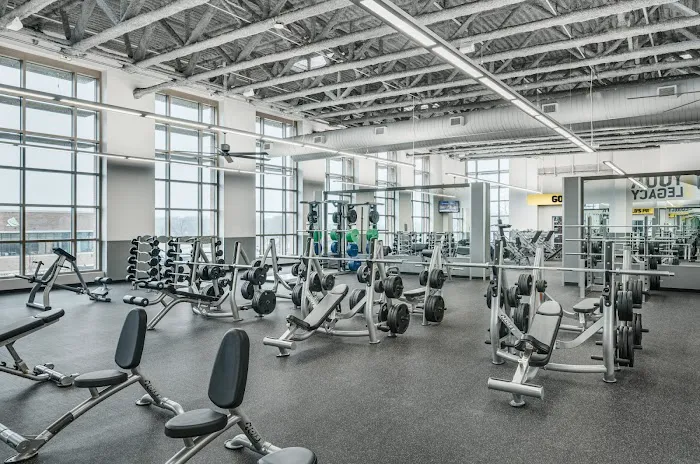 Gold's Gym - Riverdale Park Picture 7