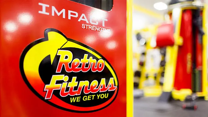 Retro Fitness Picture 8