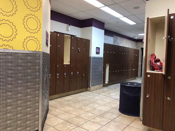 Planet Fitness Picture 5