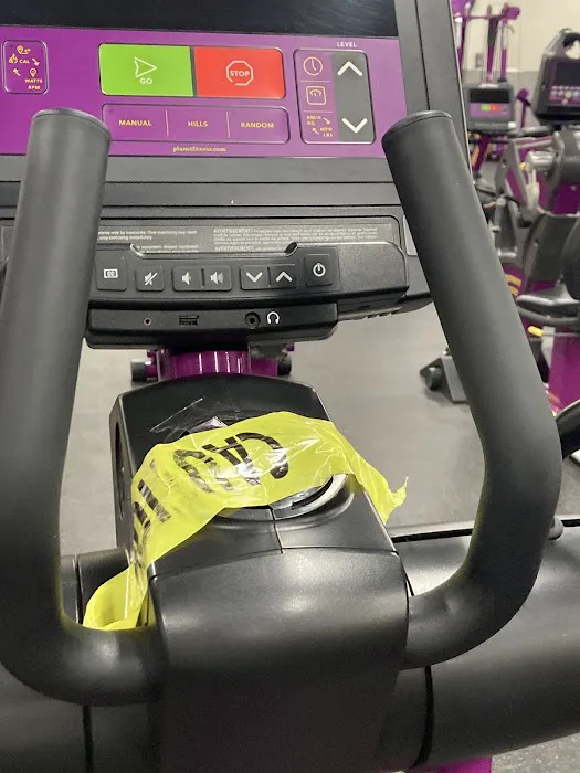 Planet Fitness Picture 6