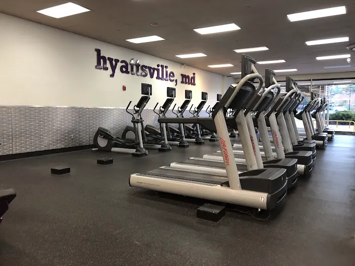 Planet Fitness Picture 7
