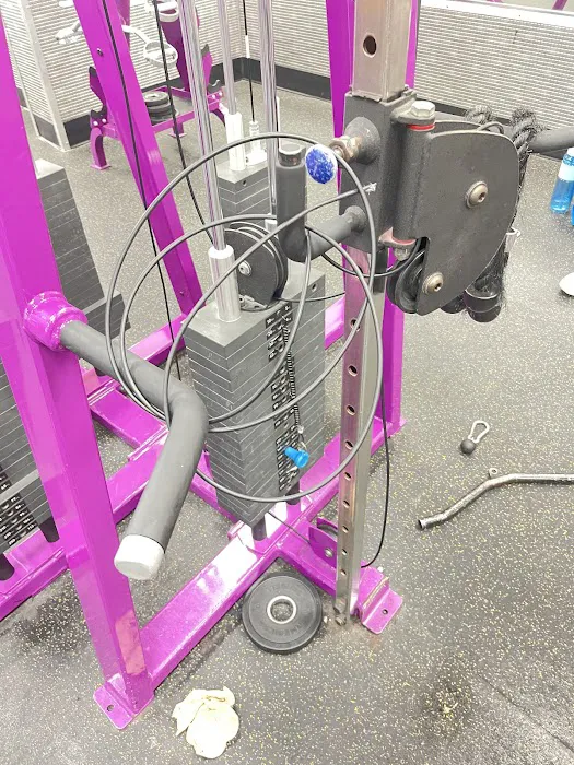 Planet Fitness Picture 10