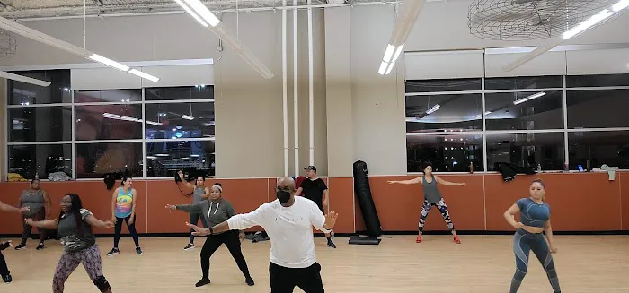 LA Fitness Picture 5