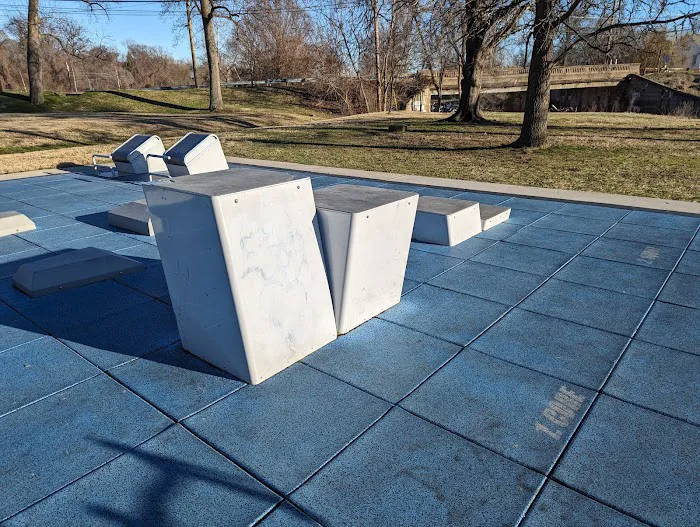 Fitness Court at 38th Avenue Neighborhood Park Picture 2