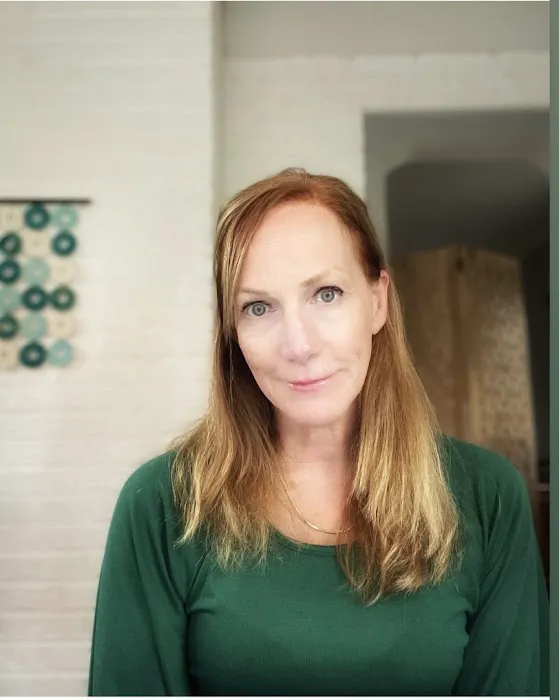 Somatic Yoga & Strength with Suzanne Picture 3