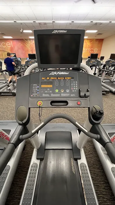 LA Fitness Picture 3