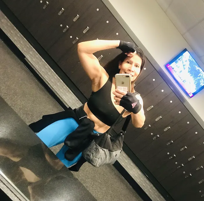 Planet Fitness Picture 8