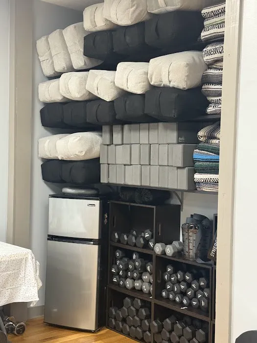 Mika Yoga Studio Picture 5