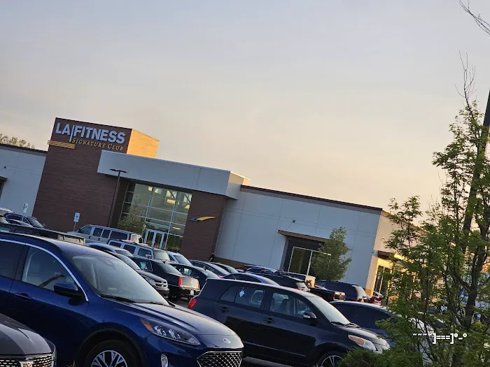 LA Fitness Picture 5