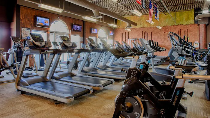 Powerhouse Gym Shelby Township Picture 1