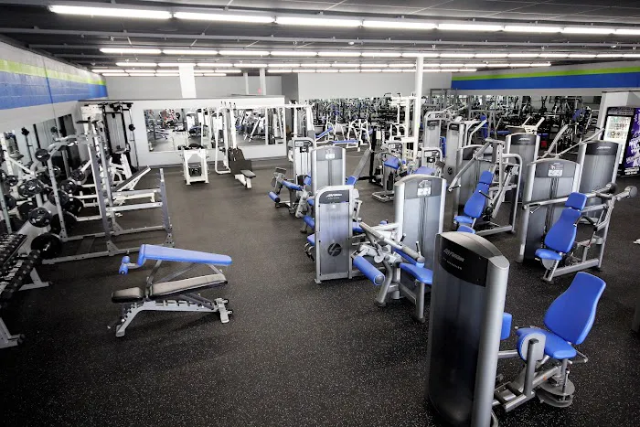 Richmond Athletic Club - 24 Hour Fitness Picture 3