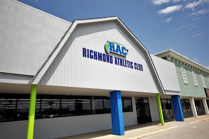 Richmond Athletic Club - 24 Hour Fitness Picture 2