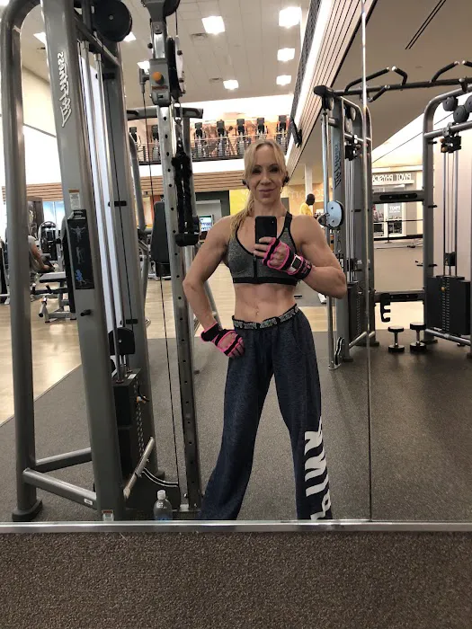 LA Fitness Picture 10