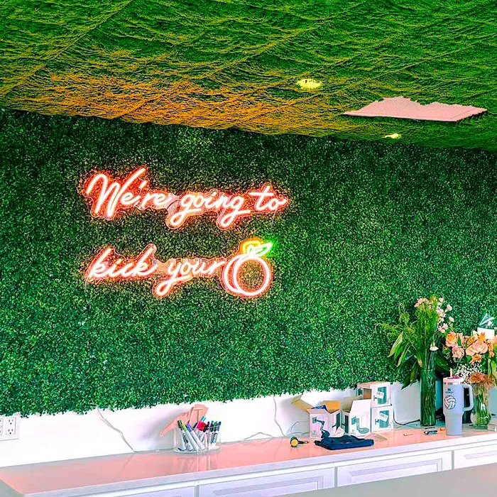 Peach Lab Rochester Picture 3