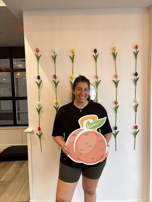 Peach Lab Rochester Picture 9