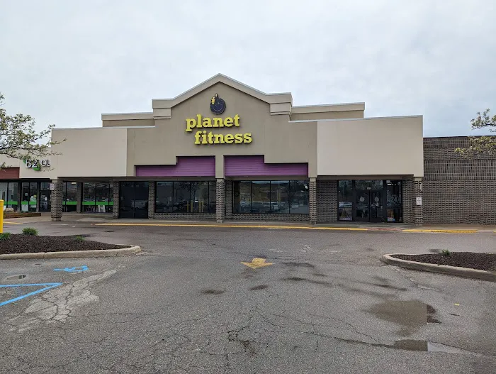 Planet Fitness Picture 2