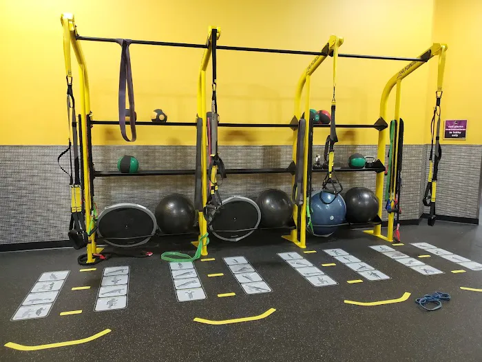 Planet Fitness Picture 6