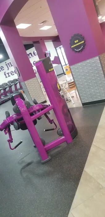 Planet Fitness Picture 7