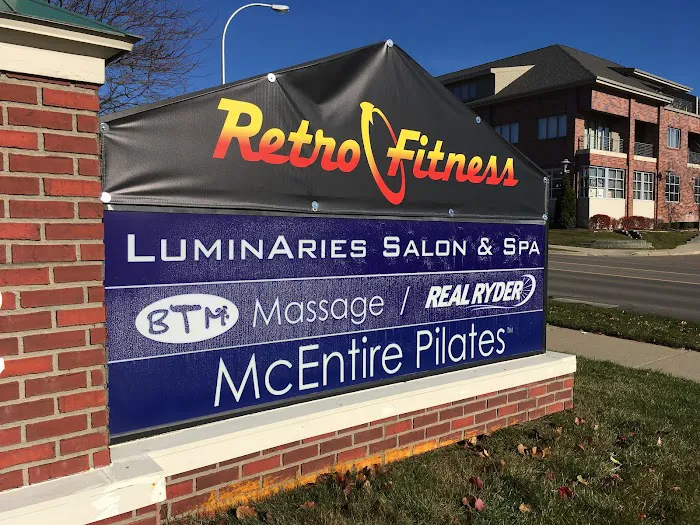 Retro Fitness Picture 5