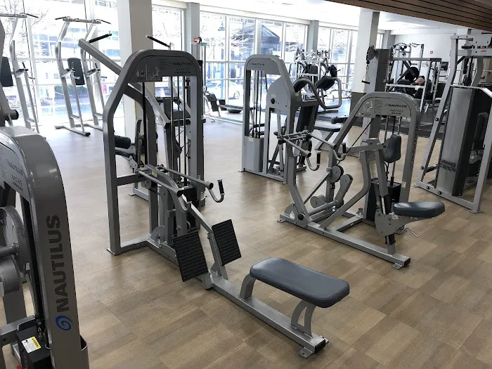 LA Fitness Picture 5