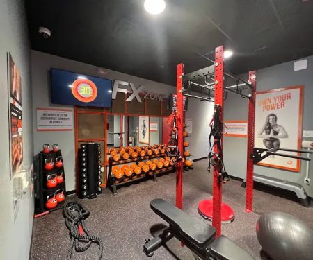 HOTWORX - Rochester Hills, MI - Crooks & Auburn