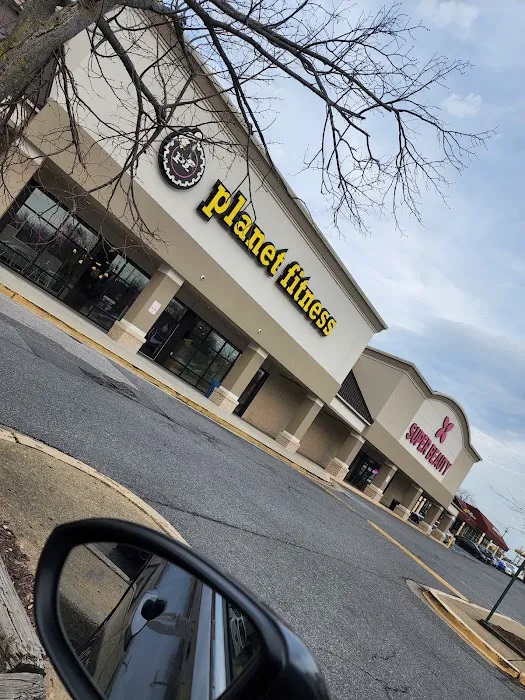 Planet Fitness Picture 4