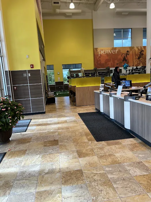 LA Fitness Picture 10