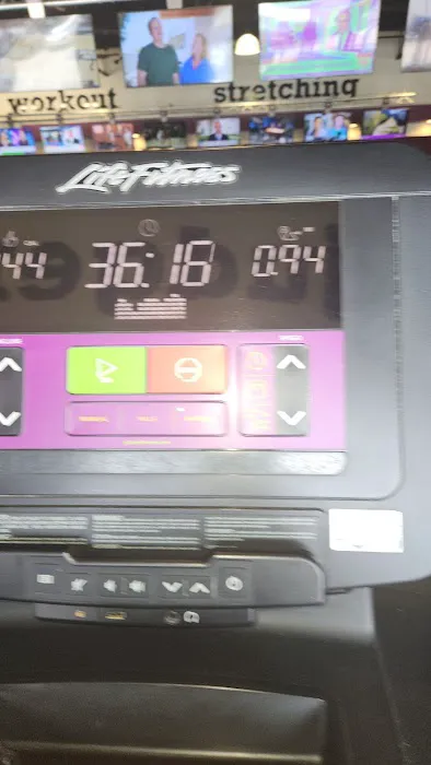 Planet Fitness Picture 5