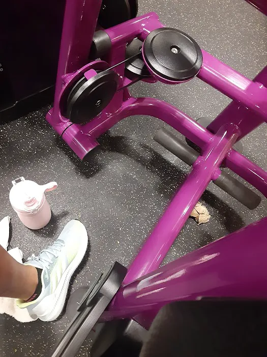 Planet Fitness Picture 9