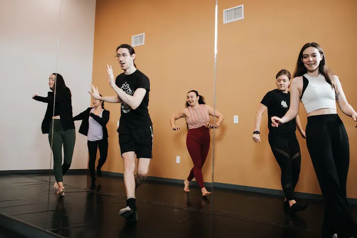 Midwest Movement Collective Picture 9