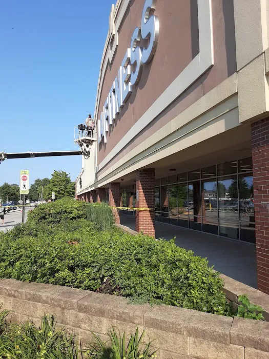 LA Fitness Picture 10