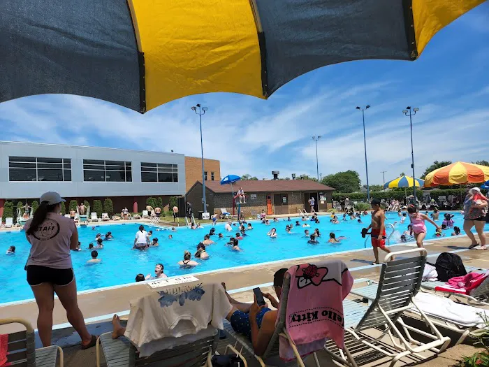 Burbank Park District Fusion Recplex -Fitness, Recreation, and Rentals Picture 2