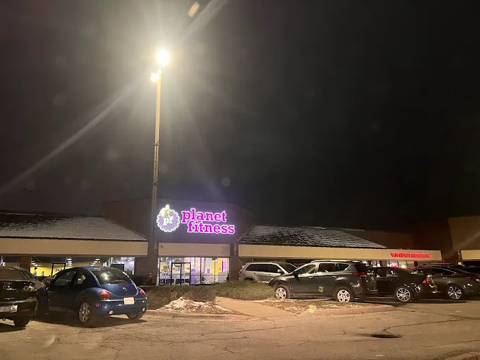 Planet Fitness Picture 2