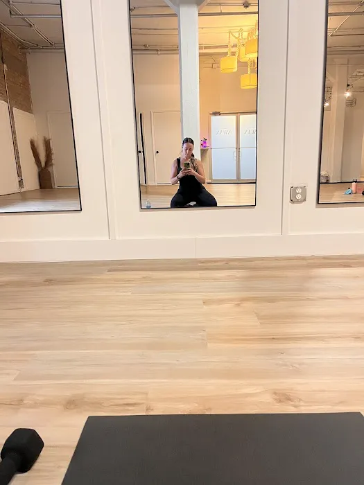 Studio Aura Picture 2