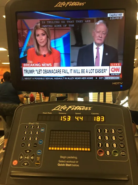 LA Fitness Picture 1