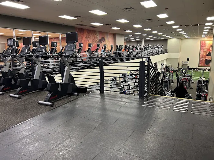 LA Fitness Picture 3