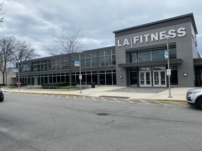 LA Fitness Picture 2